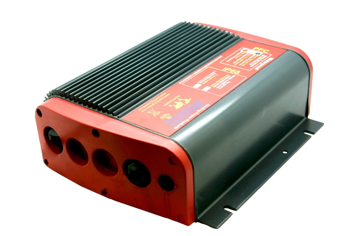 Picture of STERLING AQUANAUTIC 12 VOLT 8 AMP FULLY AUTOMATIC 4 STAGE BATTERY CHARGER. IP68 - COMPLETELY WATERPROOF & DUSTPROOF. 2 YEAR WARRANTY. FITTED WITH GOLD PLATED TERMINALS TO PREVENT RUST.  SUITABLE FOR ALL TYPES OF BATTERIES.