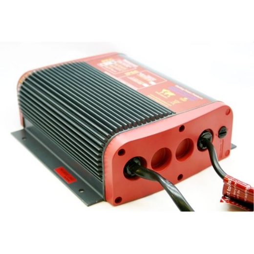 Picture of STERLING AQUANAUTIC 12 VOLT 8 AMP FULLY AUTOMATIC 4 STAGE BATTERY CHARGER. IP68 - COMPLETELY WATERPROOF & DUSTPROOF. 2 YEAR WARRANTY. FITTED WITH GOLD PLATED TERMINALS TO PREVENT RUST.  SUITABLE FOR ALL TYPES OF BATTERIES.